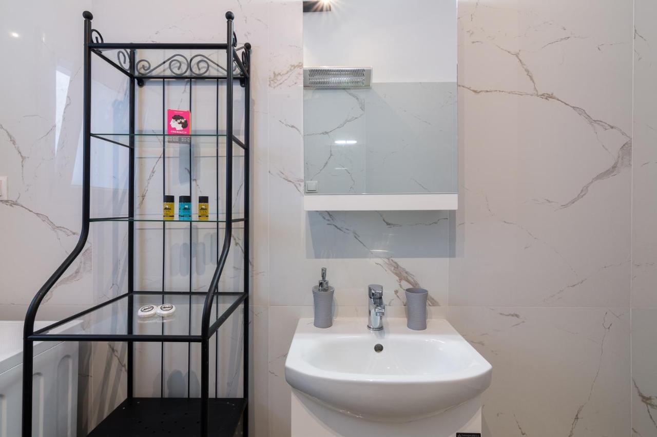 Renovated Panorama Loft: Athens Terrace Gem Apartment ภายนอก รูปภาพ