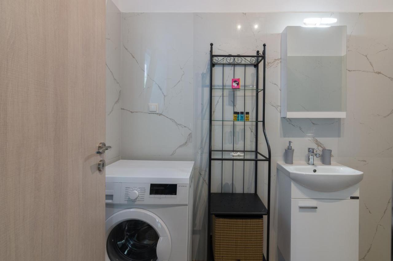 Renovated Panorama Loft: Athens Terrace Gem Apartment ภายนอก รูปภาพ